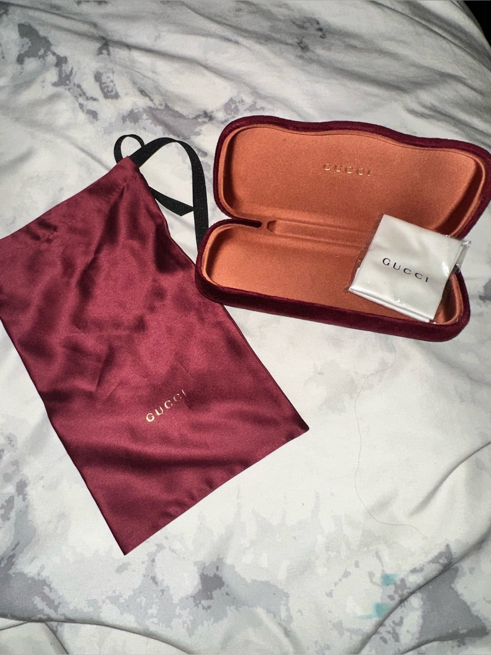 Gucci Burgundy Velvet Hard Shell Case for Glasses/Sunglasses w/ Dust Bag & Cloth